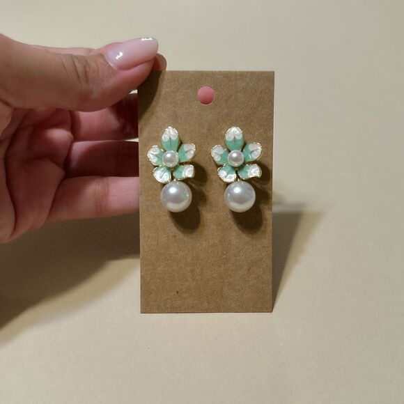 Flower pearl earrings N793 - Picture 5 of 5